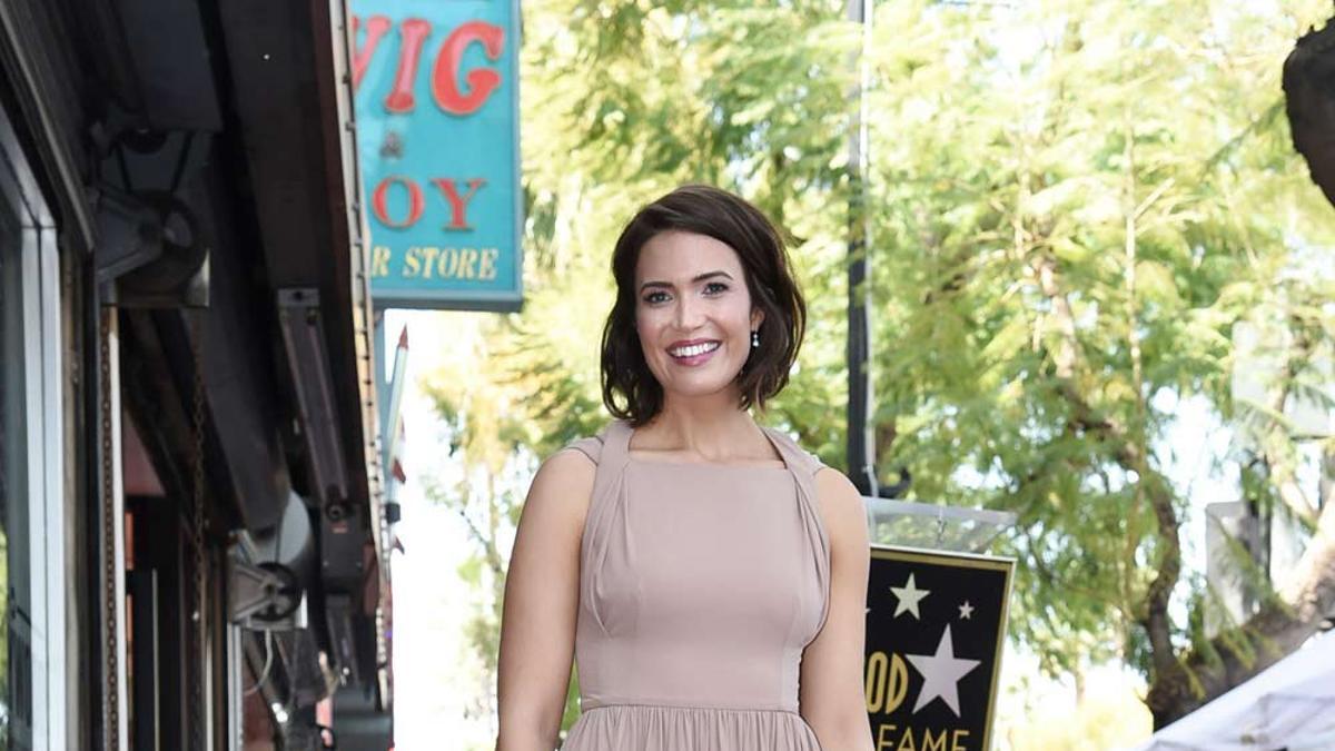 Mandy Moore recibe una estrella en el paseo de la fama