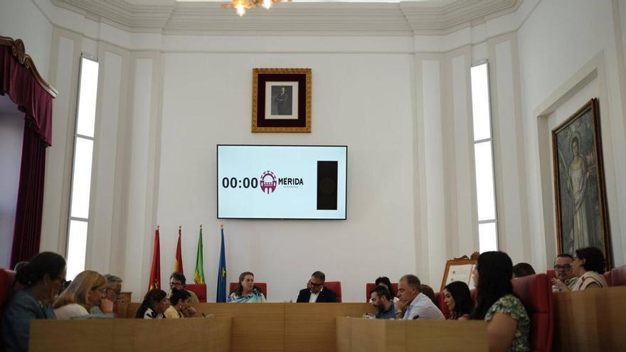 Fotogalería | Pleno del Ayuntamiento de Mérida