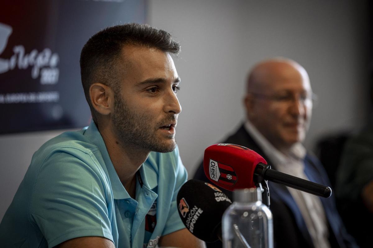 PRESENTACION DE UN NUEVO FICHAJE Y DE LA TEMPORADA DEL WANAPIX ZARAGOZA