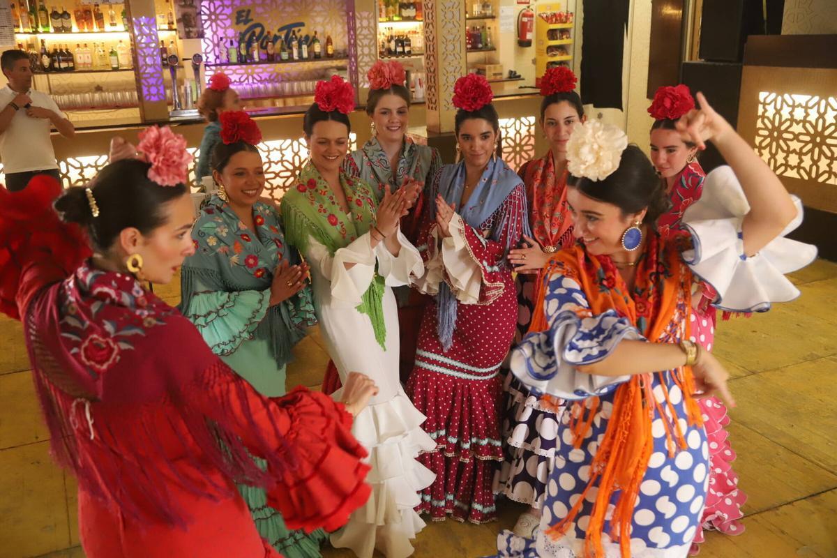 El ambiente familiar gana protagonismo en el recinto ferial pese al calor de la jornada
