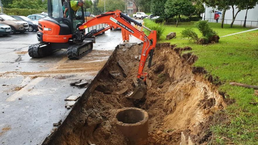 Hundimiento en Vigo a causa del temporal. // Marta G. Brea