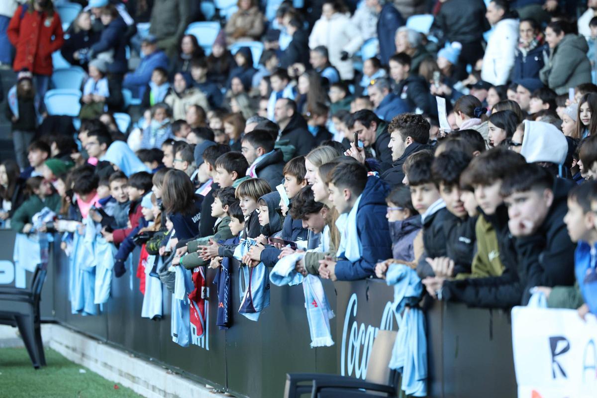 Un regalo de los 'Reyes Celestes': fiesta en el entreno a puertas abiertas en Balaídos
