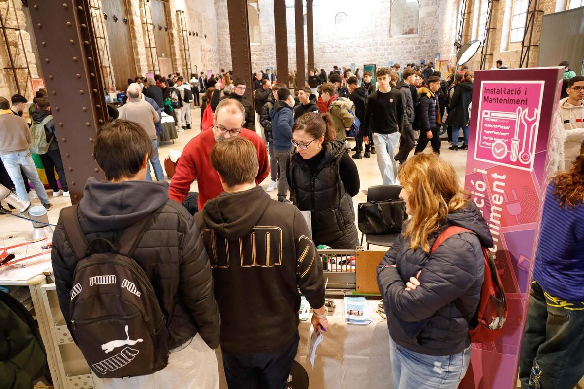 Imágenes de la Fira d'Habilitats FP de L’Alcoià y el Comtat