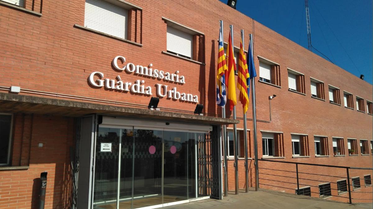 Edificio de la Comisaría de la Guardia Urbana en el Turó d'en Caritg de Badalona.