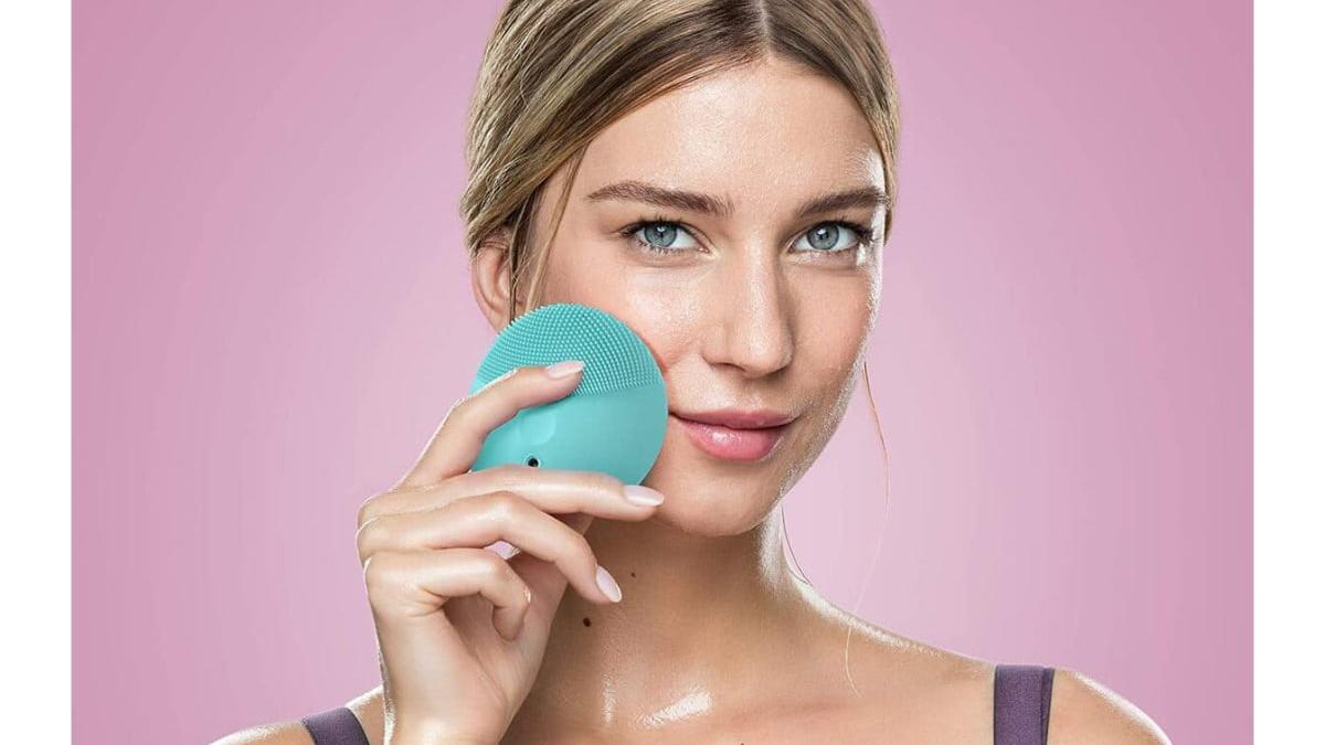 El cepillo de limpieza facial Foreo Luna Mini 3 ¡al 25% de descuento!