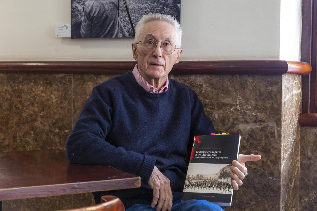 Pere Carrió, autor de 'El magisteri depurat a les Illes Balears'.