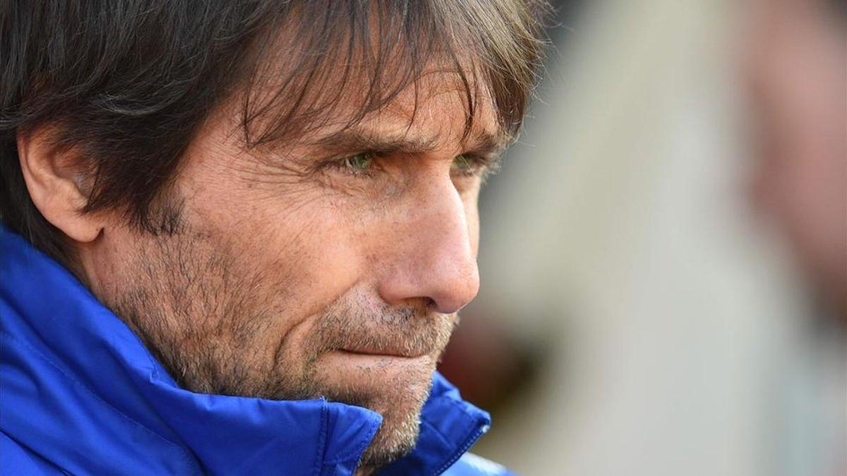 Antonio Conte pide una compensación de 9 millones de libras