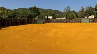 La Agencia de Defensa del Territorio clausurará la plaza de toros y el helipuerto ilegal de una finca de Esporles