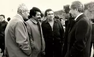 Gerardo Iglesias sucede a Santiago Carrillo como secretario general del PCE