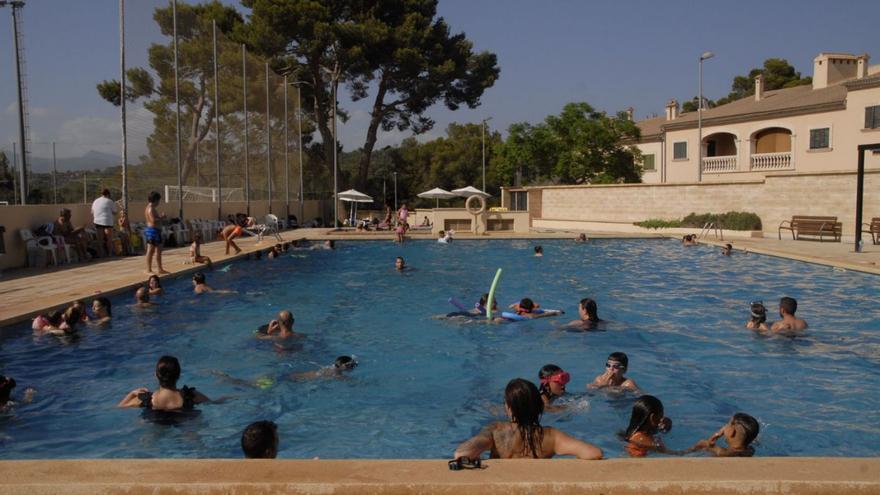 Imagen de la piscina municipal de Pòrtol. | MIQUEL BOSCH