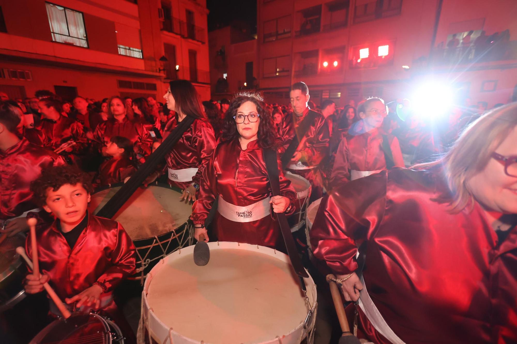 Las imágenes de la rompida de la hora en Almassora con Marcelino como protagonista