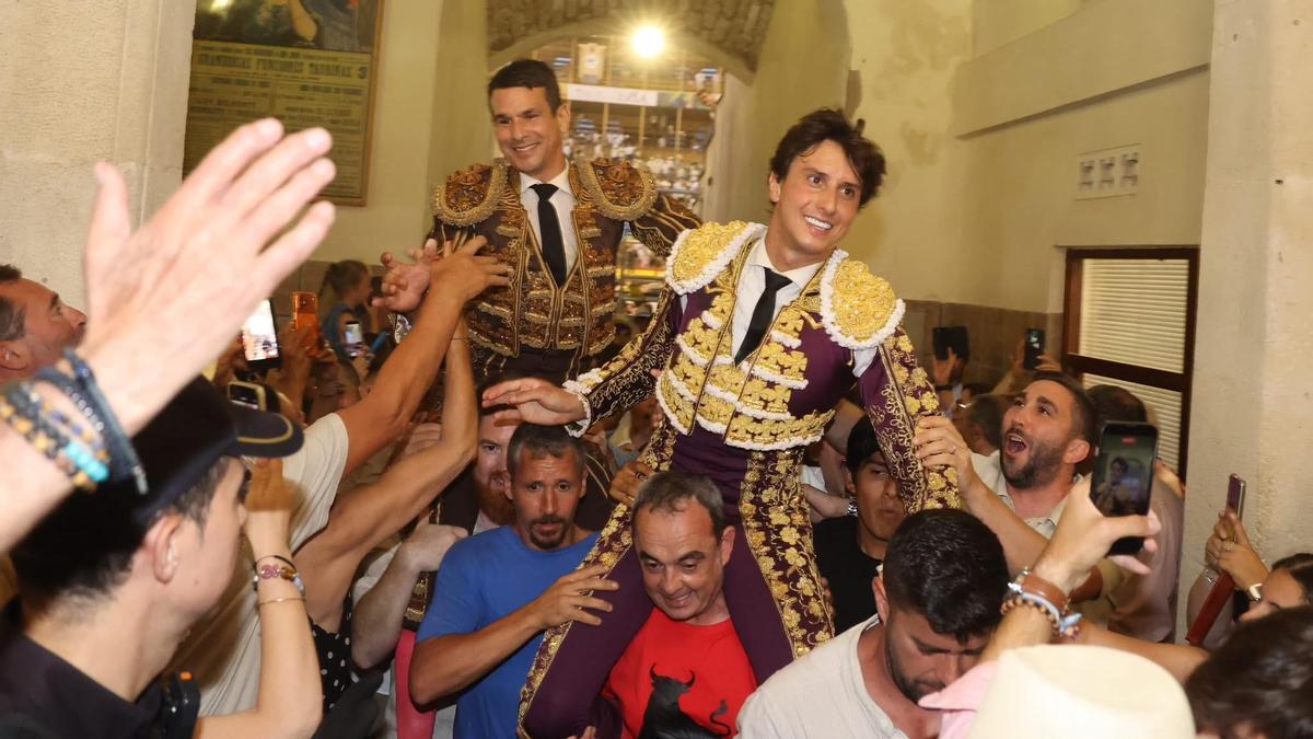 Deleite morantista y triunfo rotundo de Manzanares y Roca Rey
