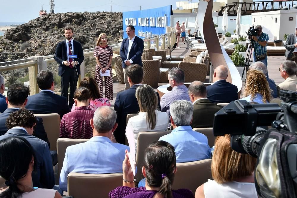 Encuentro de Pablo Casado (PP) con hoteleros en el sur de Gran Canaria