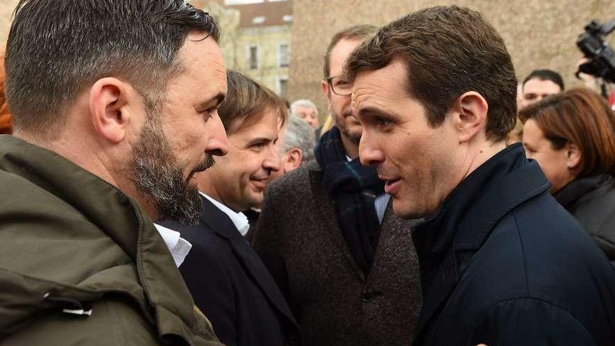 Abascal y Casado, el pasado 2 de febrero, tras finalizar la concentración de PP, Vox y Cs en la plaza de Colón.