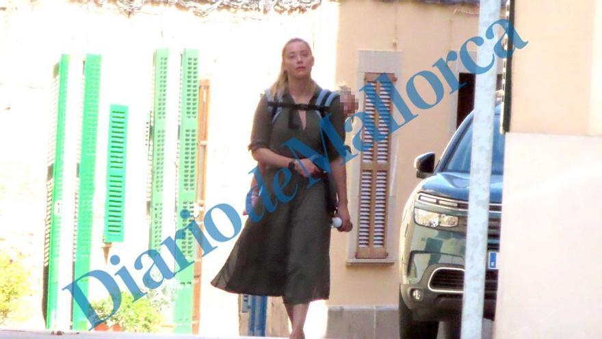 Amber Heard en Mallorca: Esta es la nueva identidad con la que la actriz y ex de Johnny Depp intenta pasar inadvertida en la isla
