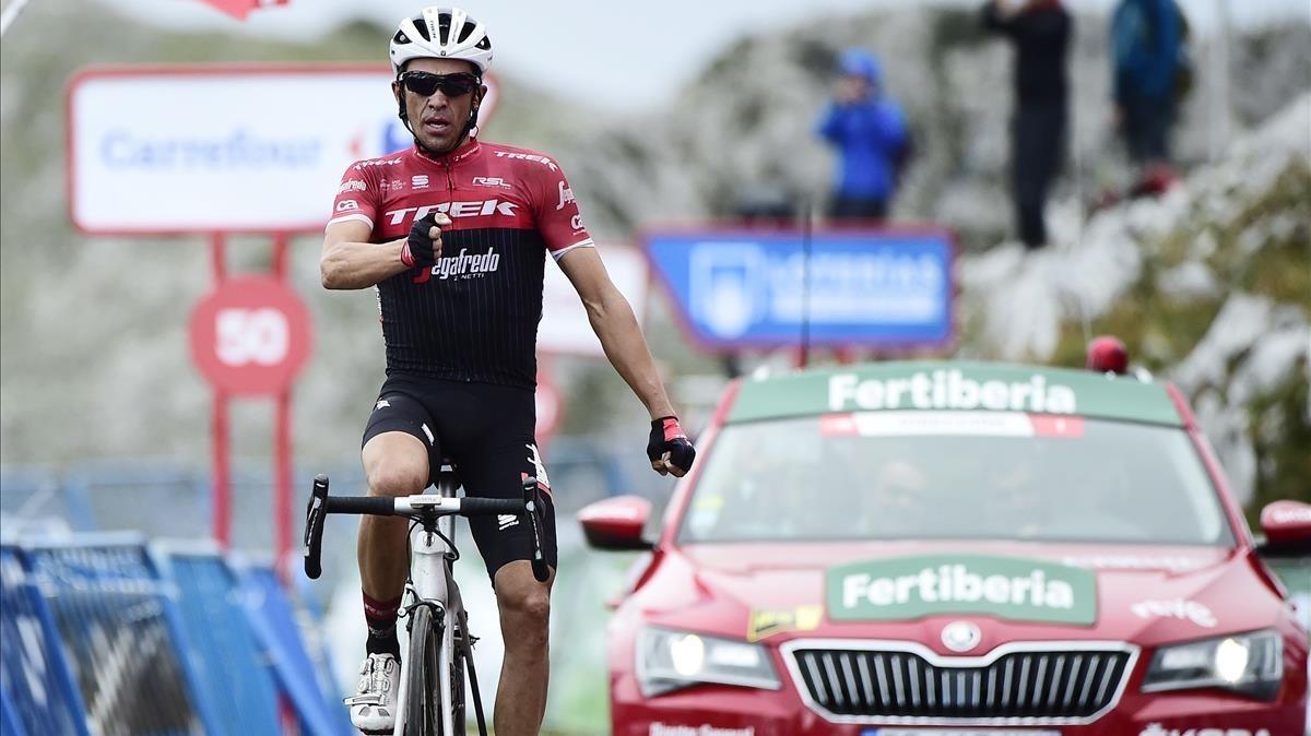 zentauroepp40024828 trek segafredo s spanish cyclist alberto contador celebrates170909180820