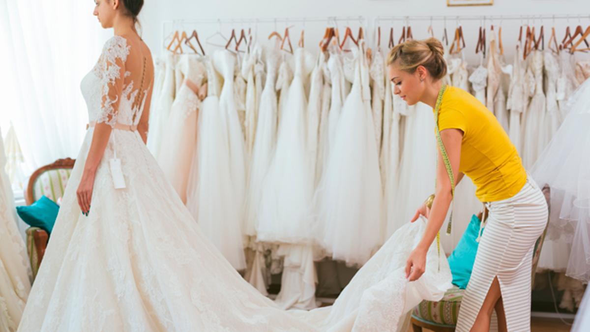 Prueba del vestido de novia antes de la boda