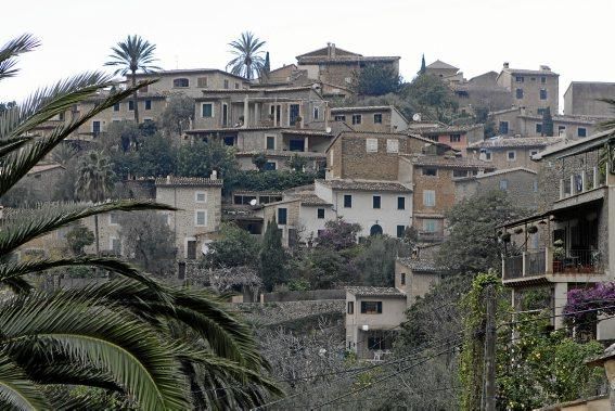 In Deià fürchten Anwohner, dass eine geplante Luxussiedlung die Idylle endguültig zerstört. Schon jetzt liegt vieles im Argen. Ein Besuch vor Ort.