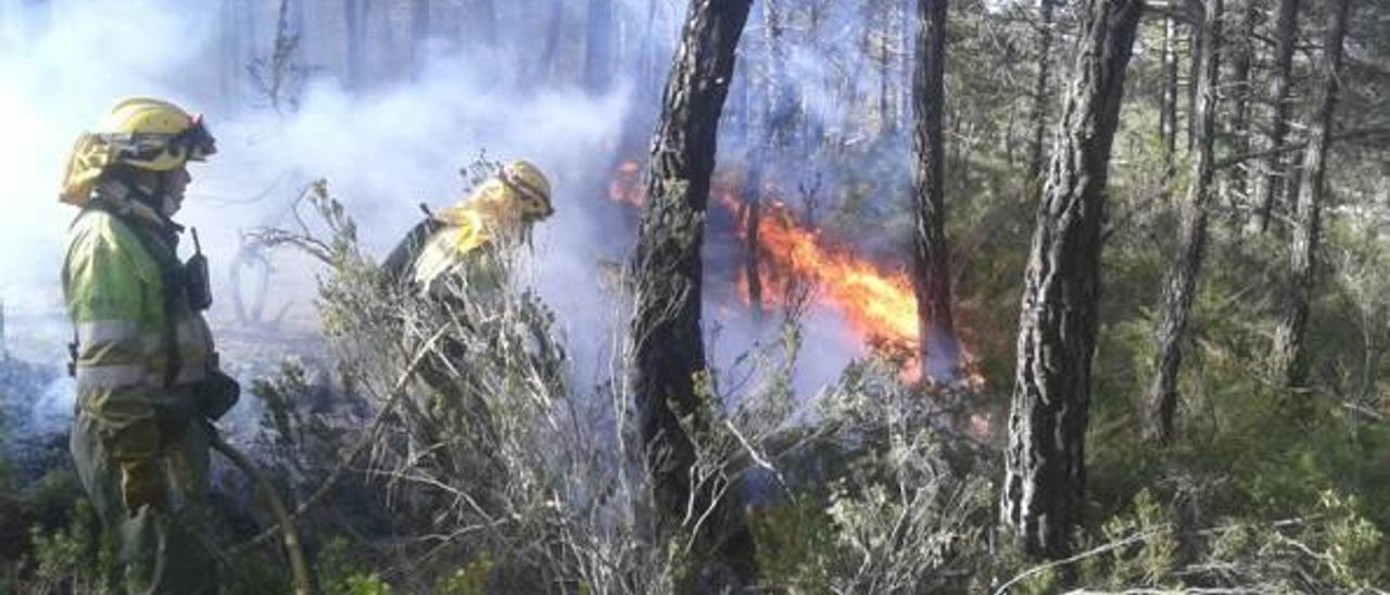 Diez incendios  han quemado este verano 6,8 hectáreas en las tres comarcas