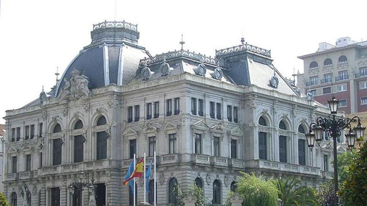 El edificio de la Junta General del Principado, en Oviedo.