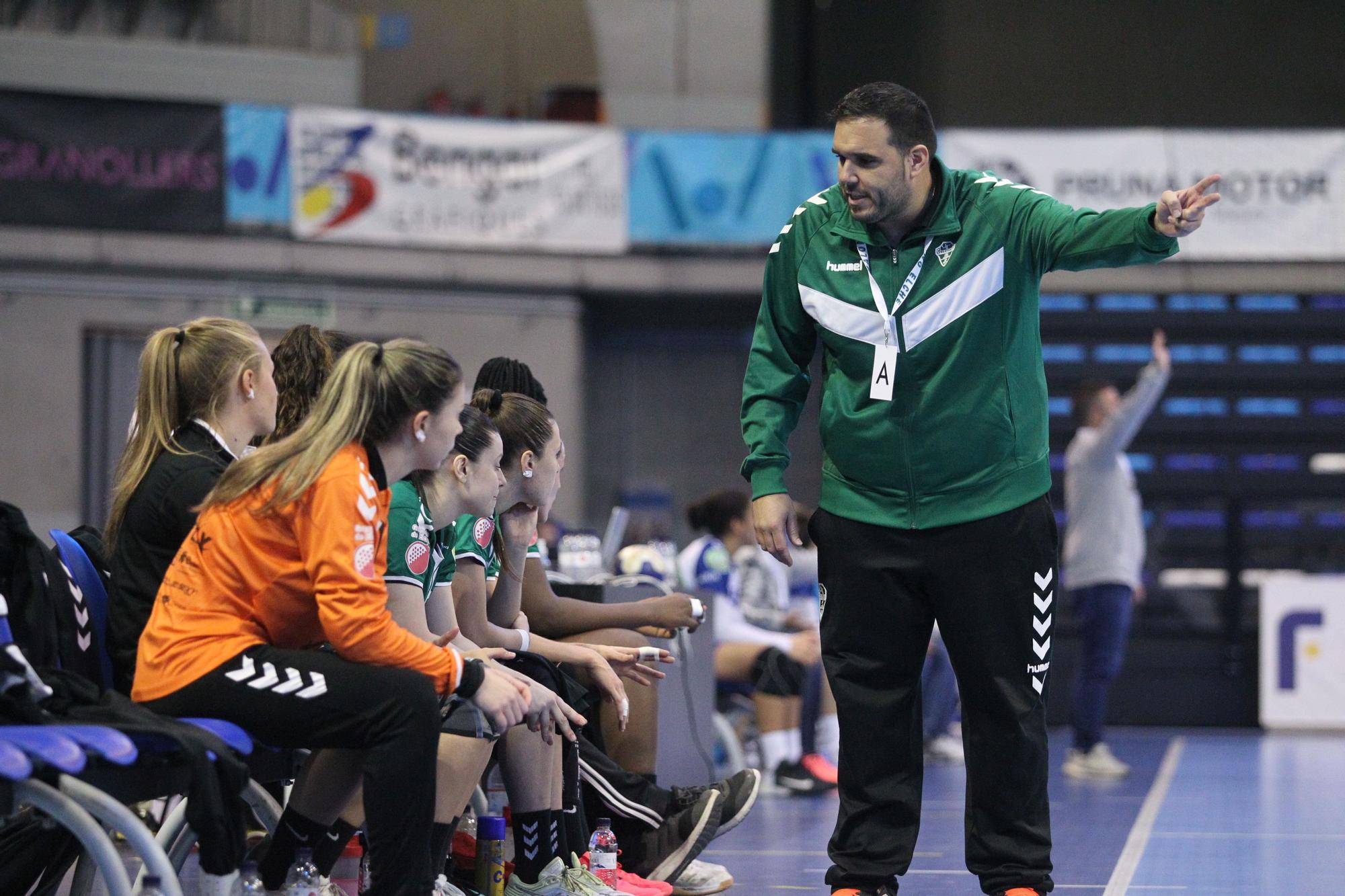 Paseo del Elche de balonmano femenino en Europa