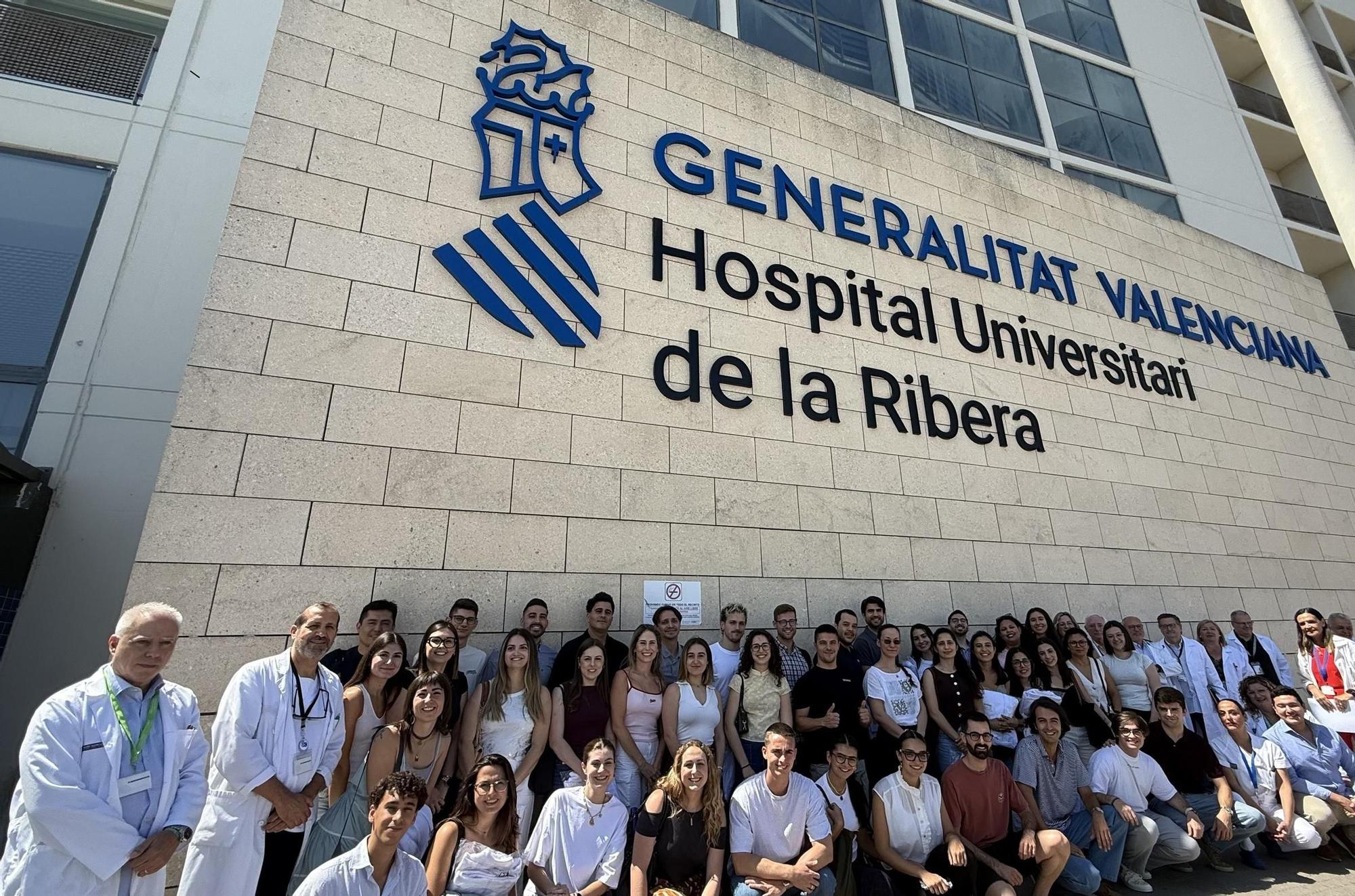 Acto de bienvenida a los nuevos residentes en el Hospital Universitario de la Ribera.