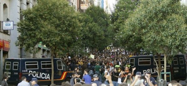 Desalojo de los indignados acampados en la Puerta del Sol y el Paseo del Prado