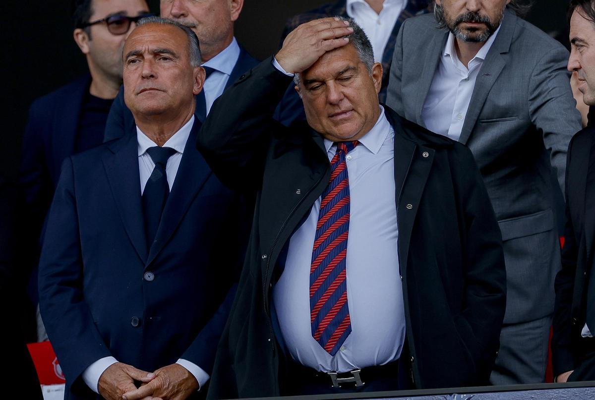 Joan Laporta, a la llotja de l'estadi Lluís Companys.