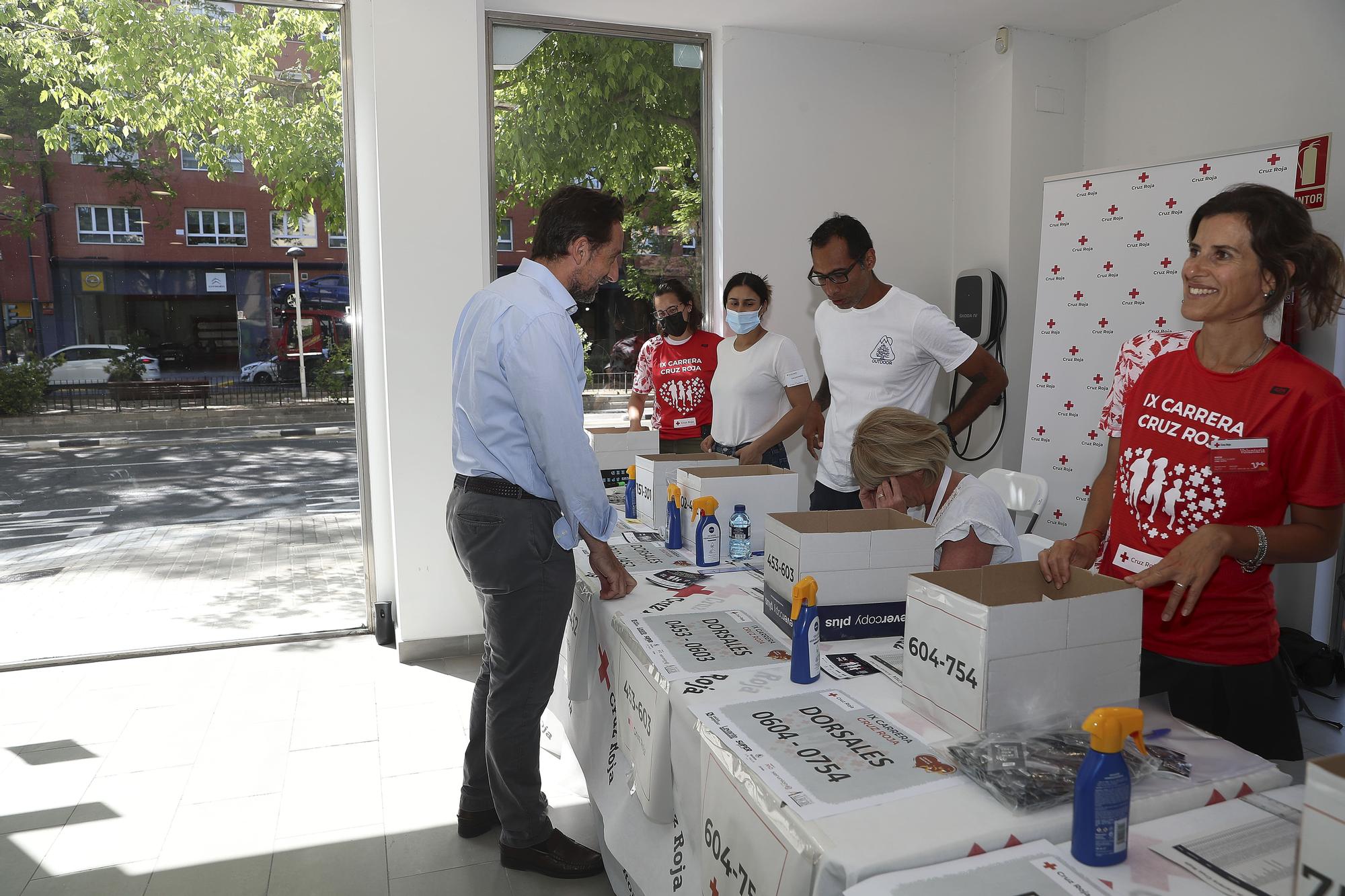 Abre la Feria del Corredor de la 9ª Carrera Cruz Roja