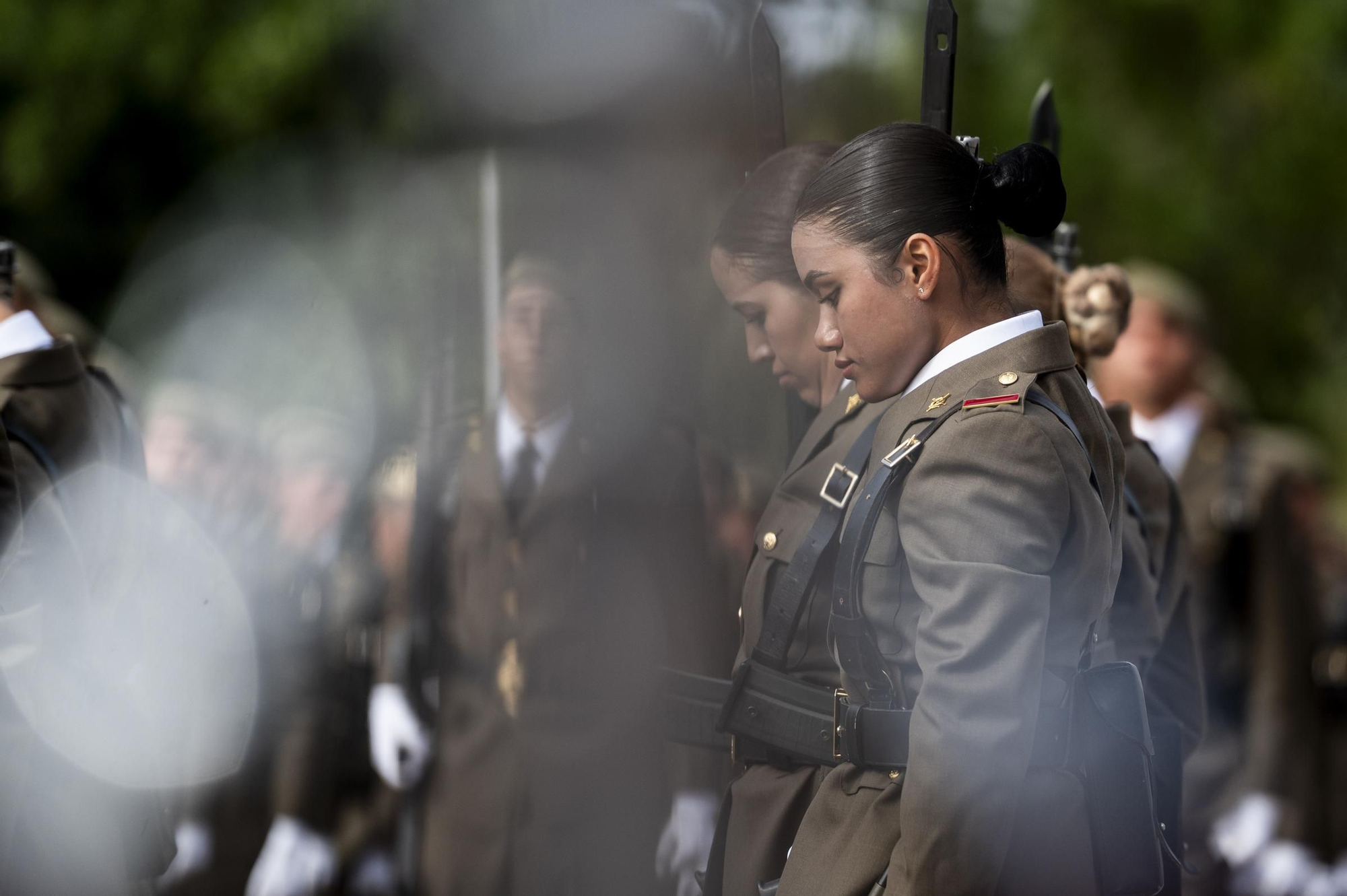 EN IMÁGENES | Multitudinaria jura de bandera en Cáceres con récord de mujeres soldado
