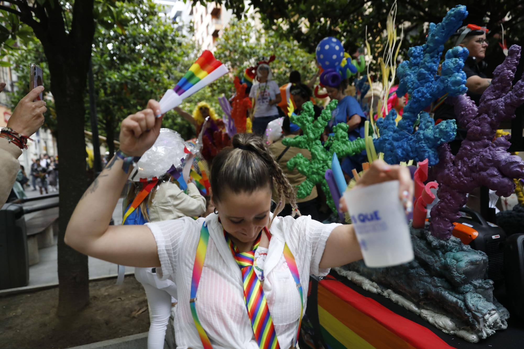 En imágenes: así fue la manifestación del orgullo LGTB en Gijón