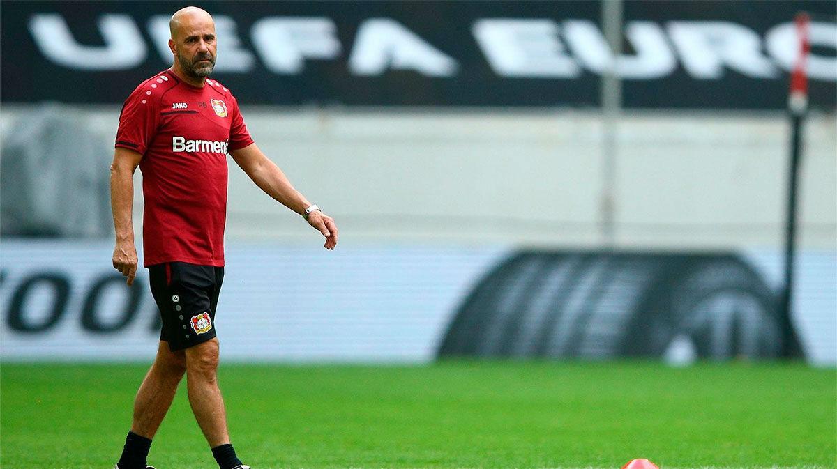 Bosz: No me gusta individualizar. Quizás lo haría con Messi