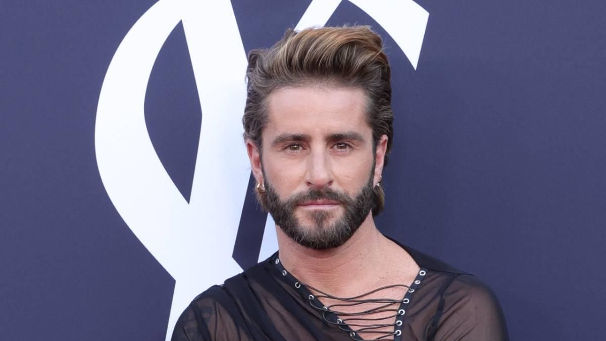 Pelayo Diaz acudía anoche a la gala de Yves Saint Laurent donde habló de la ruptura de su excompañero