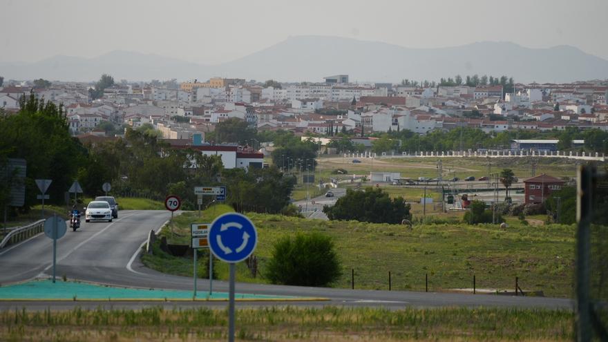El Ayuntamiento de Pozoblanco firma el contrato del proyecto del nuevo polígono industrial