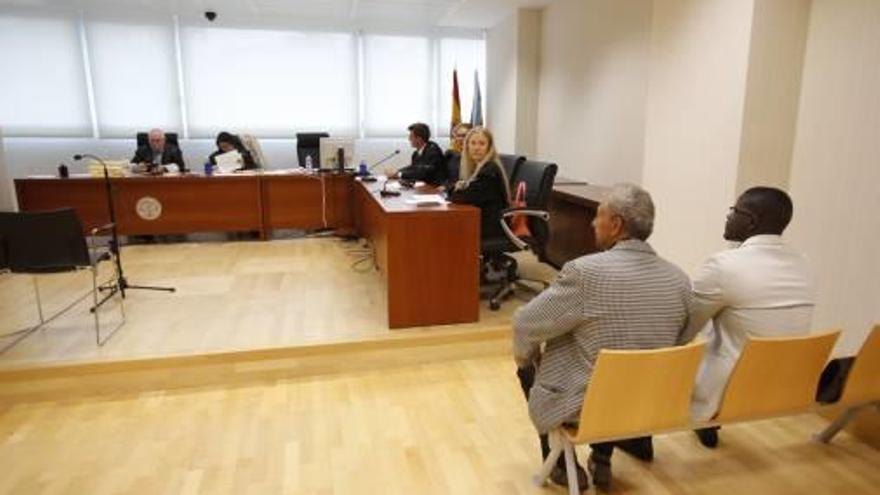 Un albañil acepta diez años por matar a golpes a una clienta en Torrevieja en 2007