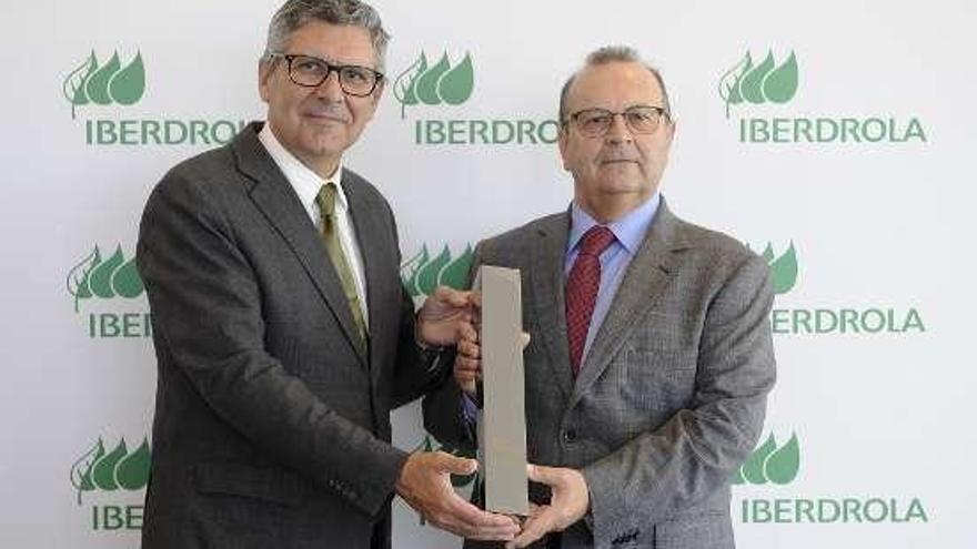 Francisco Silva, delegado de Iberdrola e Galicia y Manuel Diz Nuñez, director general de Técnica 4. // Iberdrola