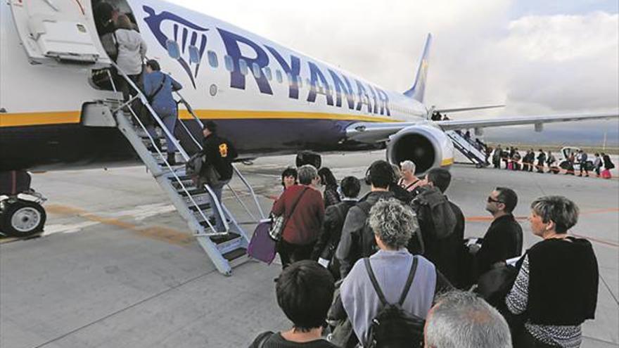 Fomento confirma el certificado de seguridad para el aeropuerto