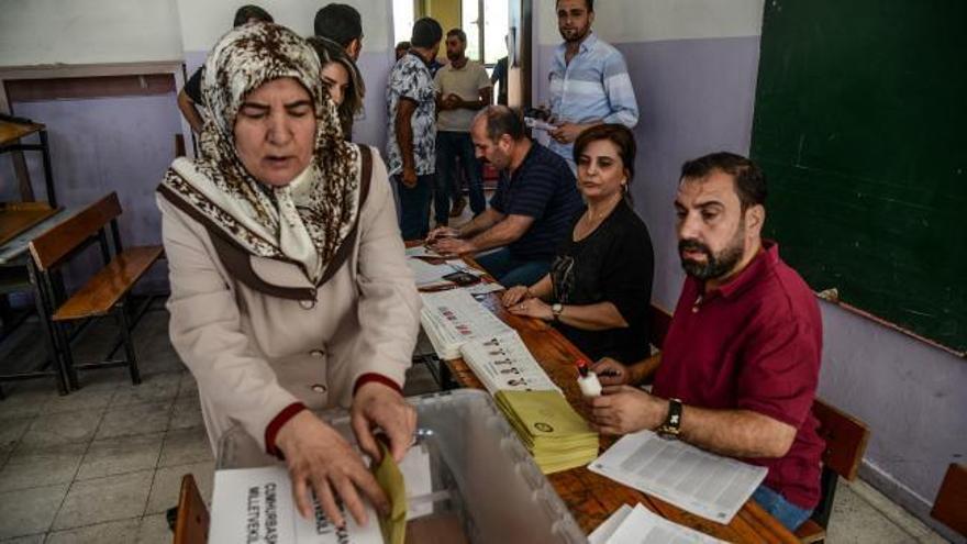 Turquía celebra elecciones presidenciales y parlamentarias