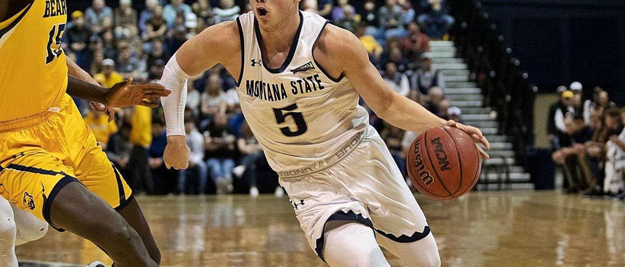 El noruego Harald Frey, con el balón, durante un partido de la Universidad Montana State.