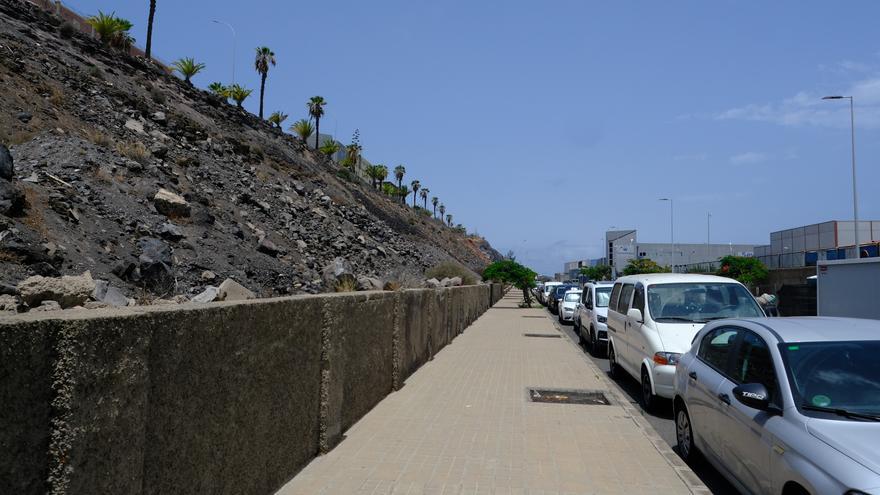 Una asociación de ingenieros insta al Puerto de Las Palmas a instalar placas solares en la loma del Sebadal