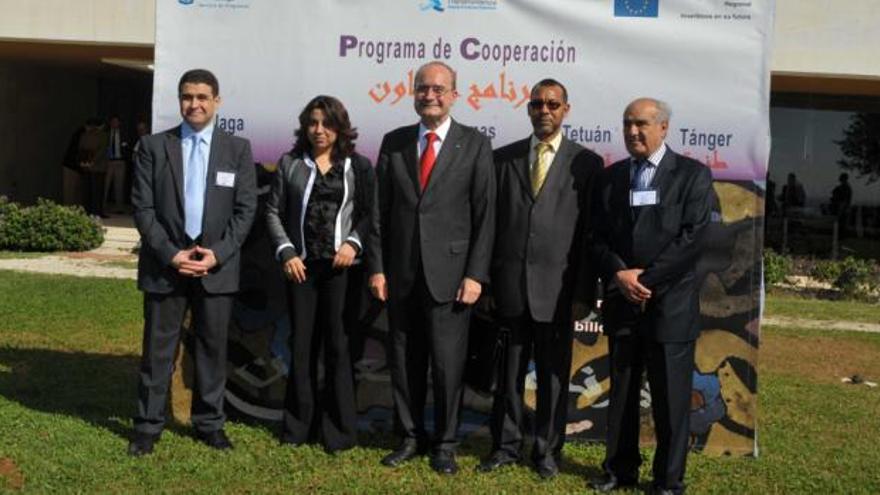 El alcalde de Málaga ha presentado junto a los alcaldes de Alhucemas, Tánger, Tetuán y Nador el programa de cooperación Transfron.