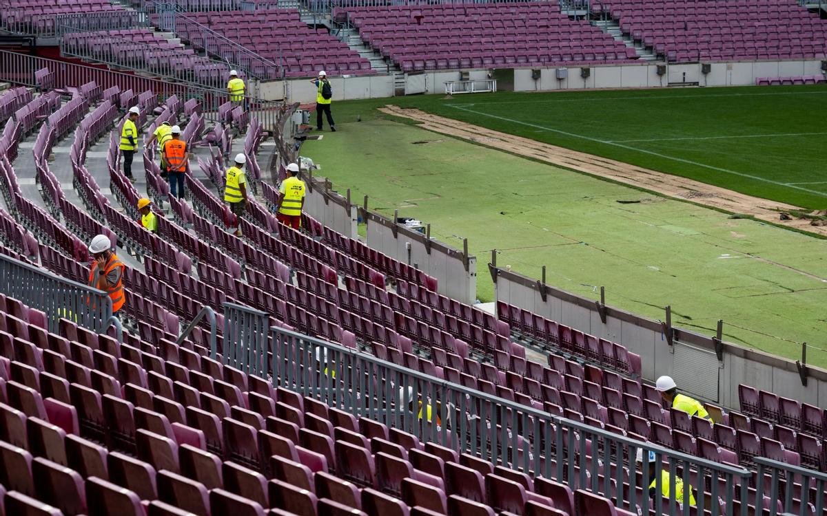 Camp Nou, inicio de demolición de la gradería