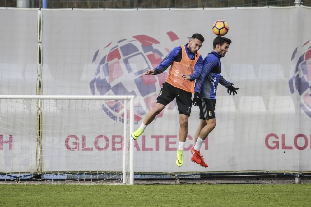 Tensión en el entrenamiento del Real Oviedo