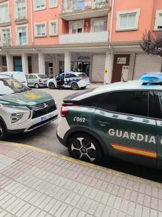Tres policías locales resultan heridos en una intervención por un altercado en Moaña