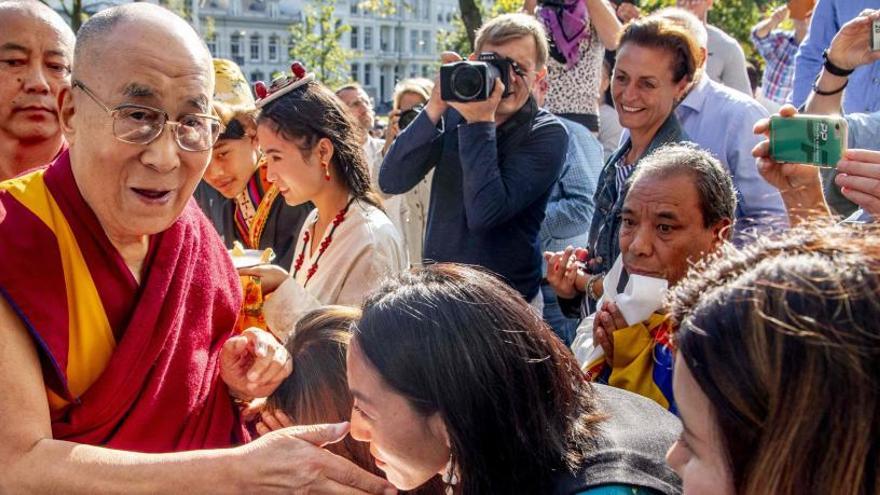El Dalái Lama reconoce estar al tanto de abusos sexuales desde los años 90
