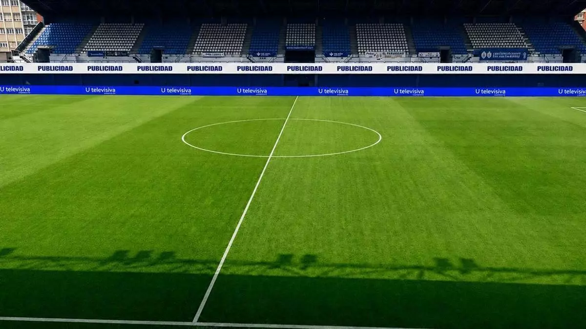 Diego Baeza, presidente del Avilés, realizará la mayor inversión de la historia en el Suárez Puerta: nuevo césped, remodelación por dentro y una U televisiva