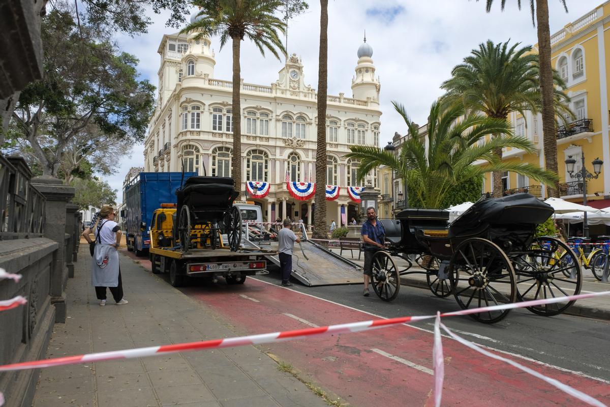 Imagen del rodaje de la serie El Zorro, en el Gabinete Literario.