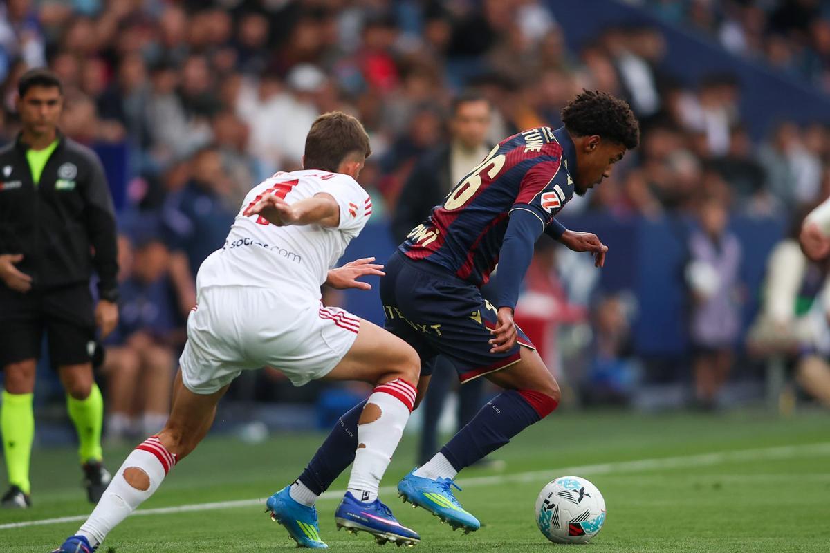 Todas las fotos del Levante - Sevilla en el Ciutat de València