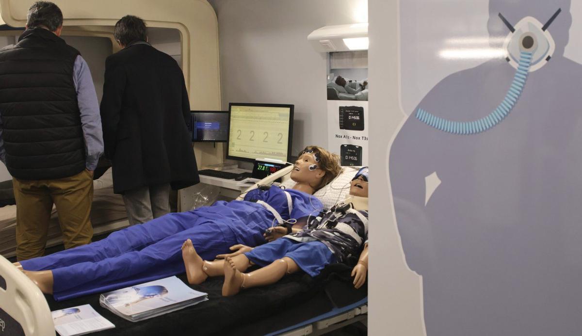 Interior del camión del Separ sobre los trastornos respiratorios del sueño. | VÍCTOR GARRIDO