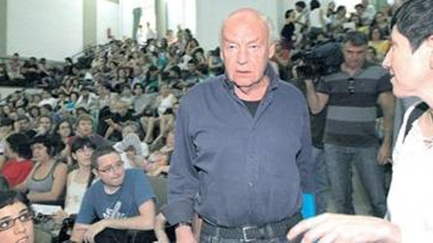 Galeano presenta su último libro, &#039;Los hijos de los días&#039;